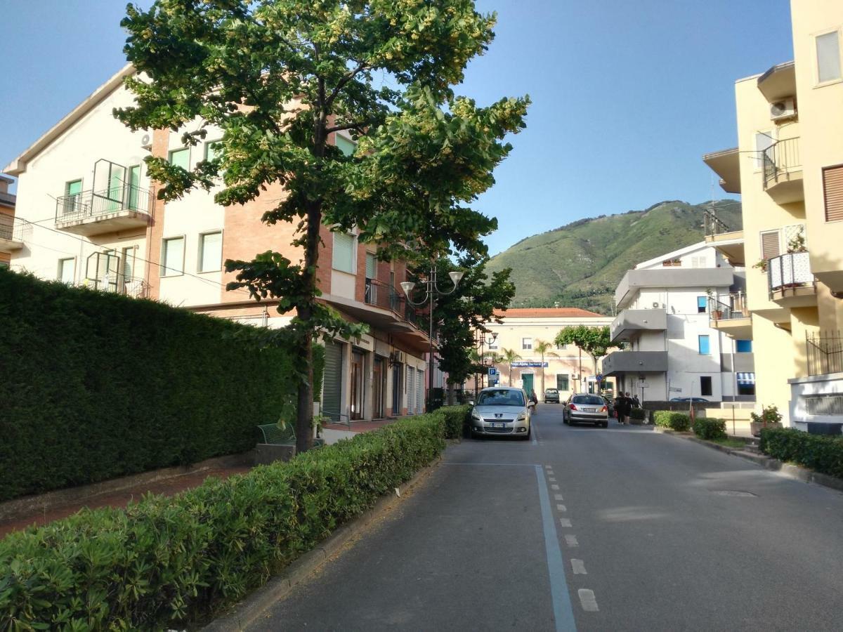 Via Stazione 5 Apartman Praia a Mare Kültér fotó